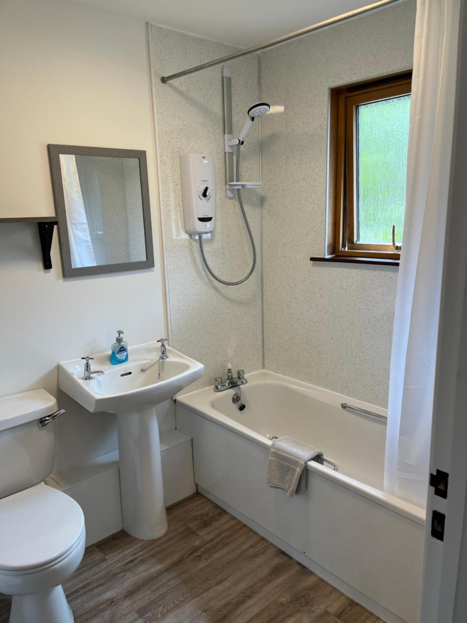 The Wee Hoose Near Loch Ness, Private Garden, Private Parking Villa Дръмнадрочит Екстериор снимка